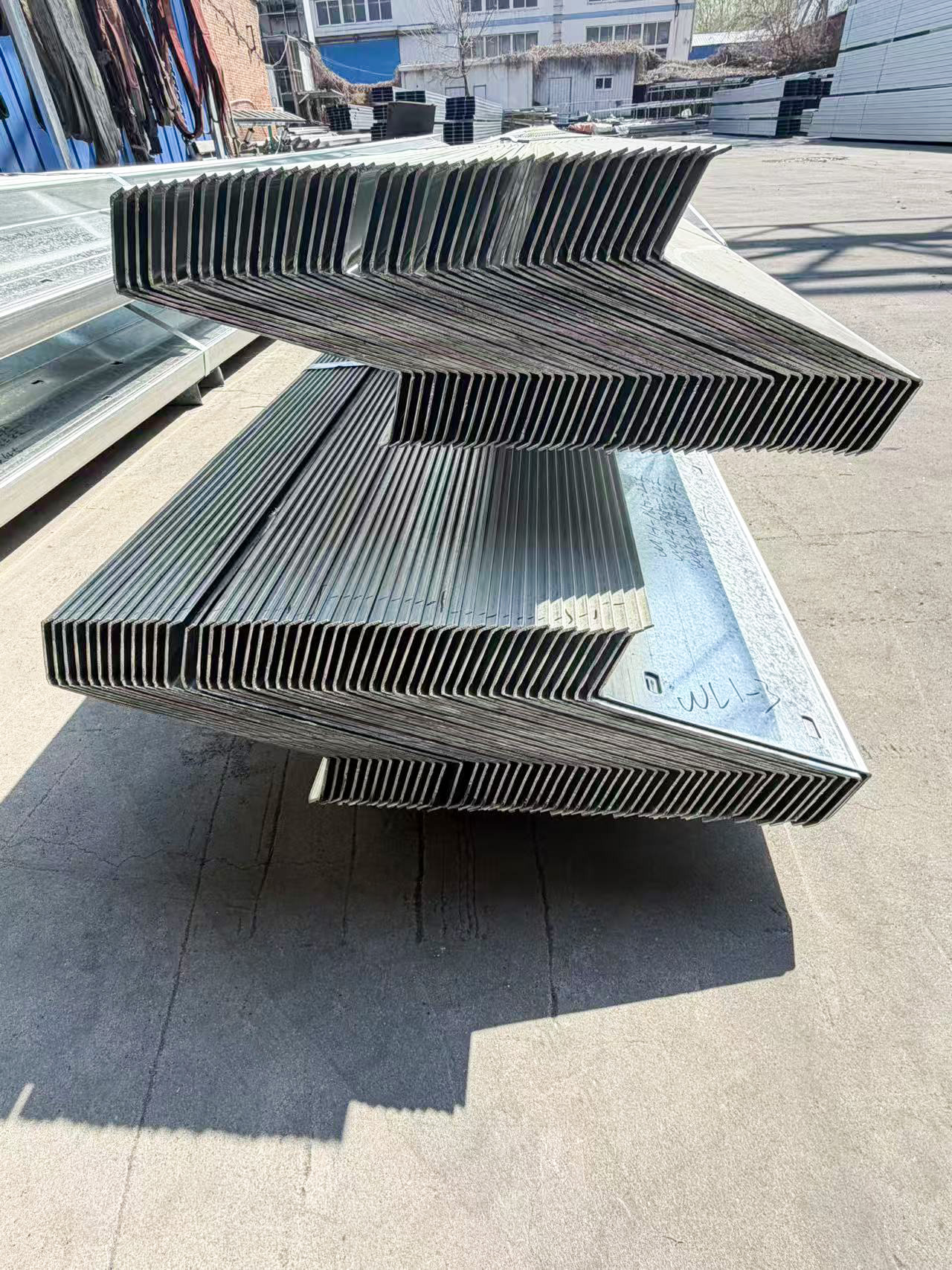 Z型钢