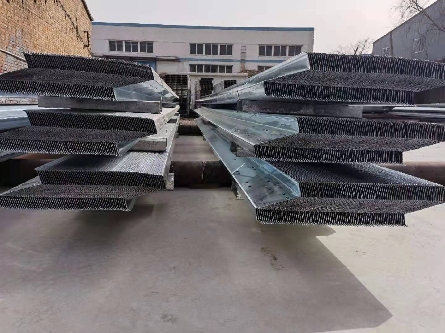 Z型钢